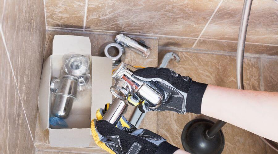 Professional gutter cleaning in Depue, IL